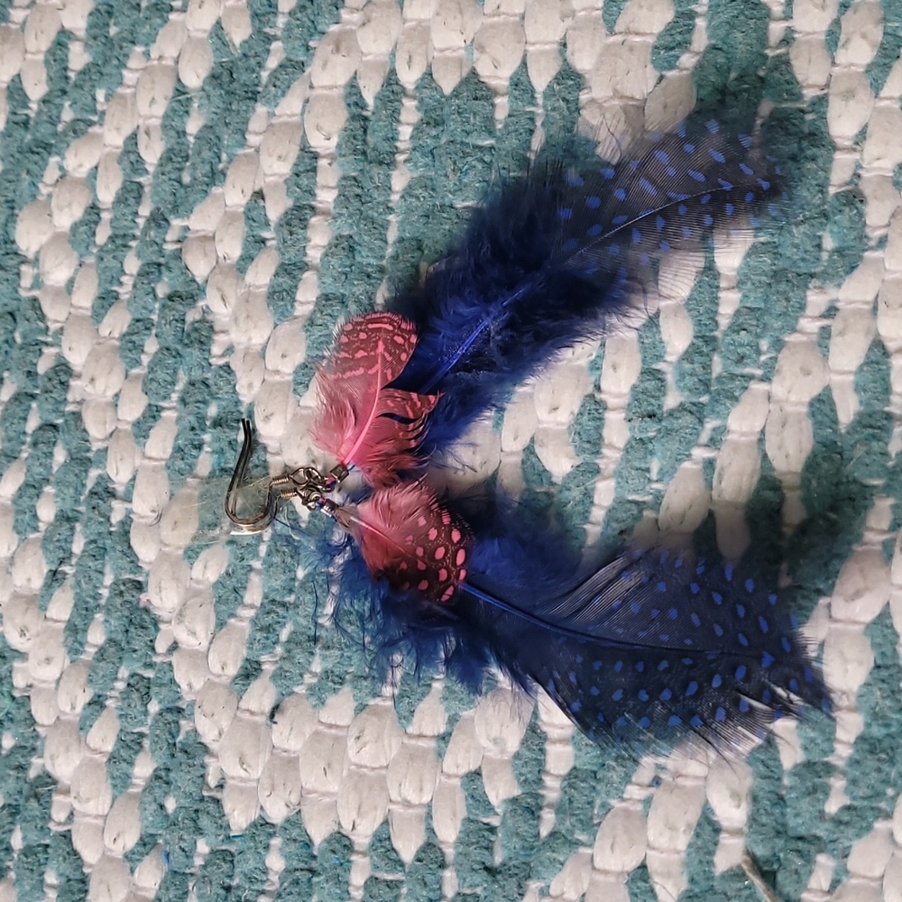 Custom feather earrings - Picture 2 of 3